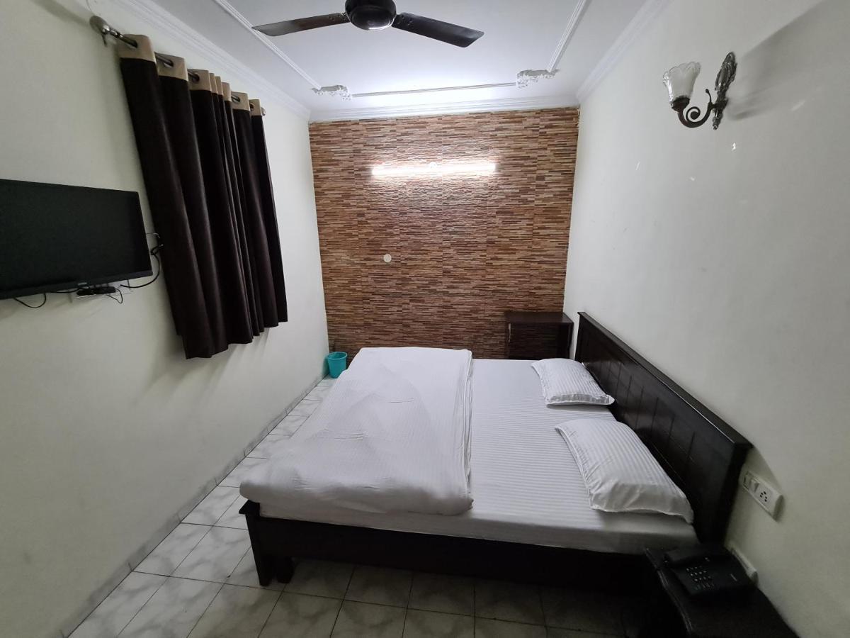 Chandīgarh Hotel Victoria מראה חיצוני תמונה