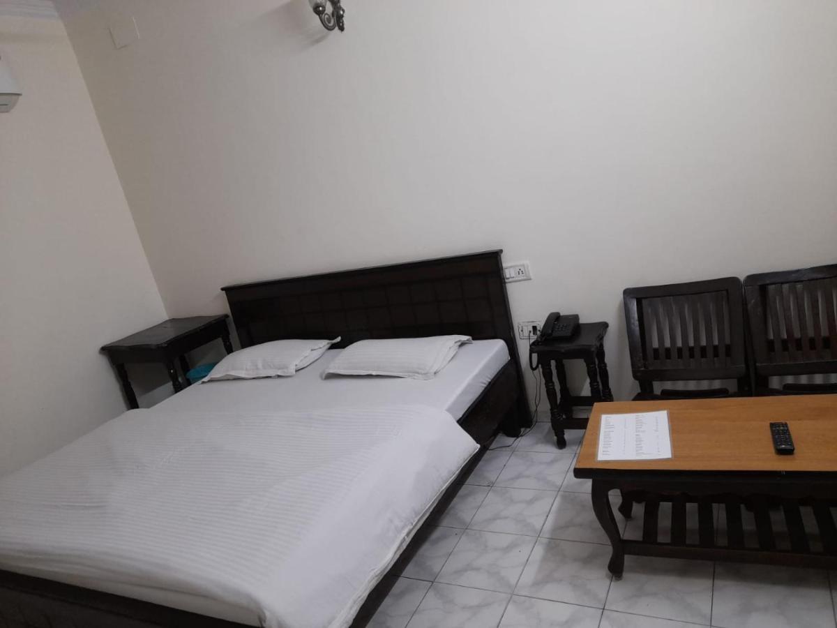 Chandīgarh Hotel Victoria מראה חיצוני תמונה